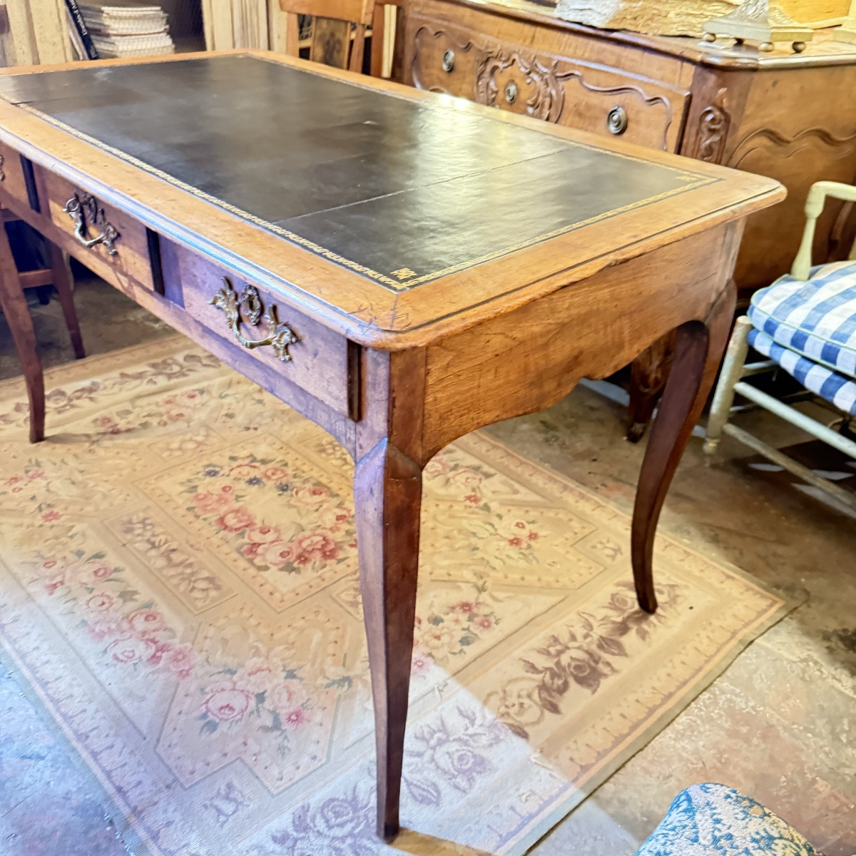 Grand bureau plat en noyer Louis XV-photo-2
