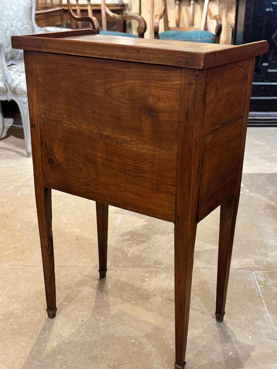 Louis XVI Walnut Bedside Table With Three Drawers – 18th Century-photo-4