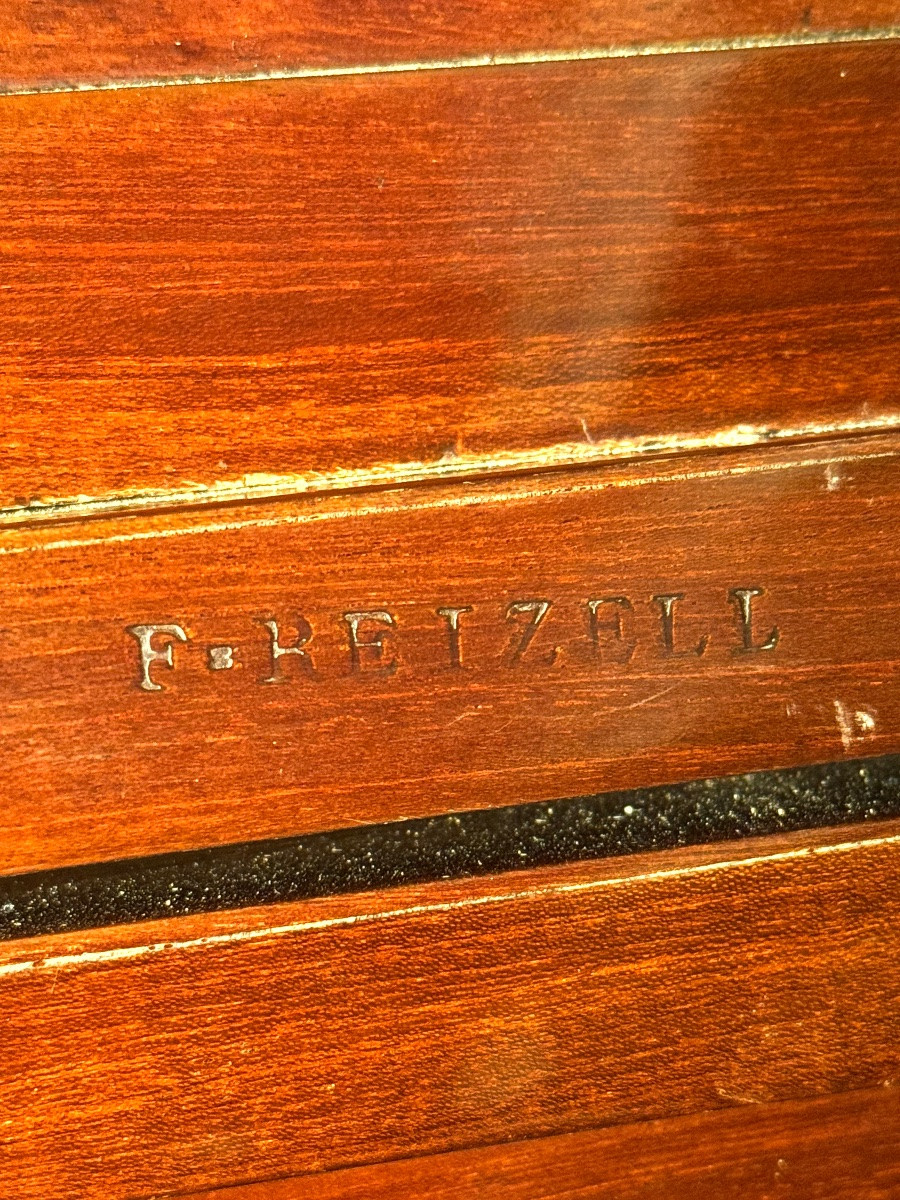 Bureau à cylindre Louis XVI estampillé F. REIZELL – Paris, fin du XVIIIᵉ siècle-photo-3