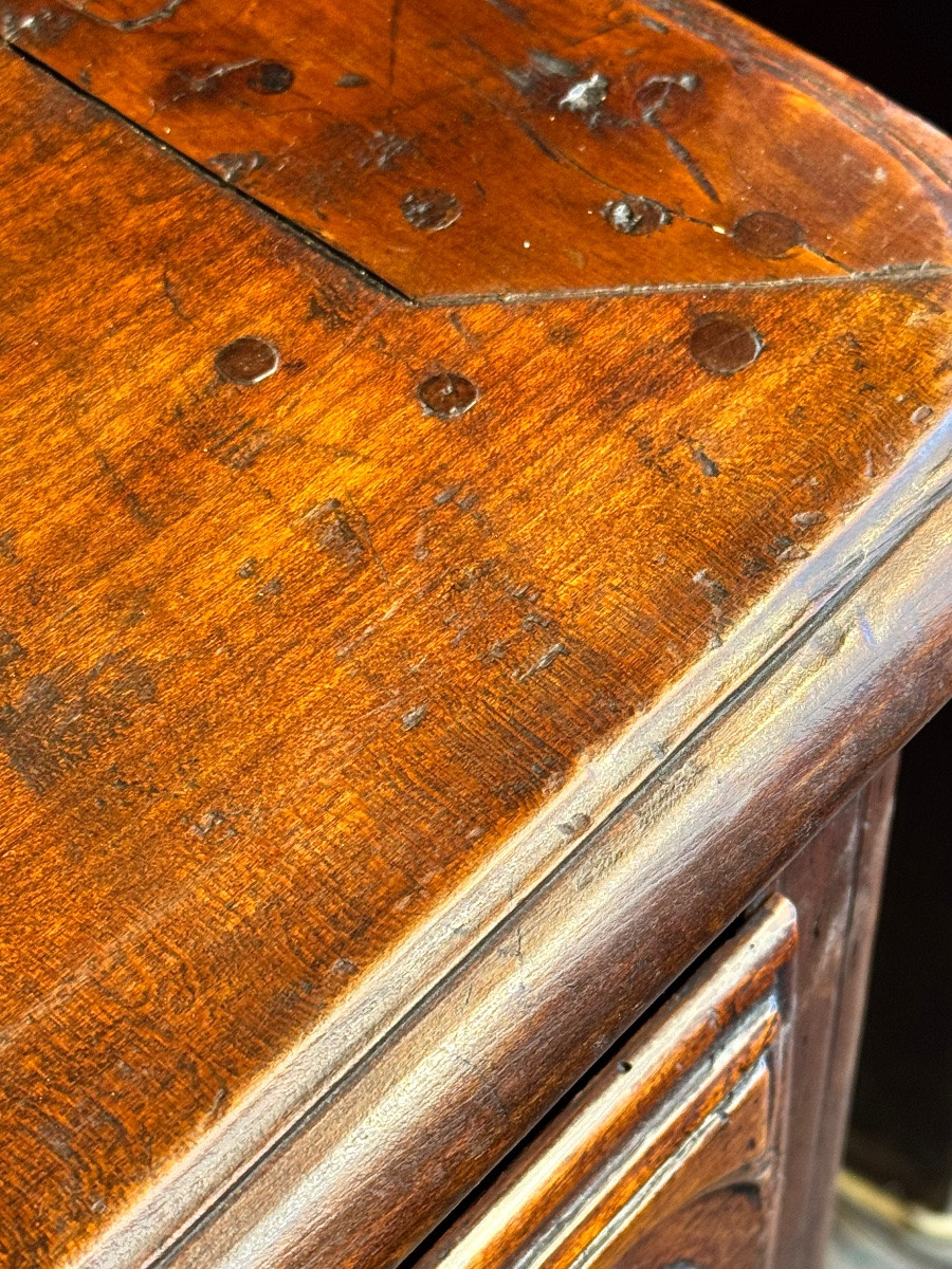 Small Provençal Walnut Chest Of Drawers, Late 17th Century-photo-1