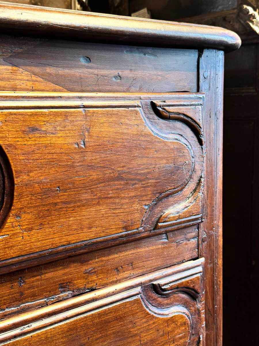 Small Provençal Walnut Chest Of Drawers, Late 17th Century-photo-3