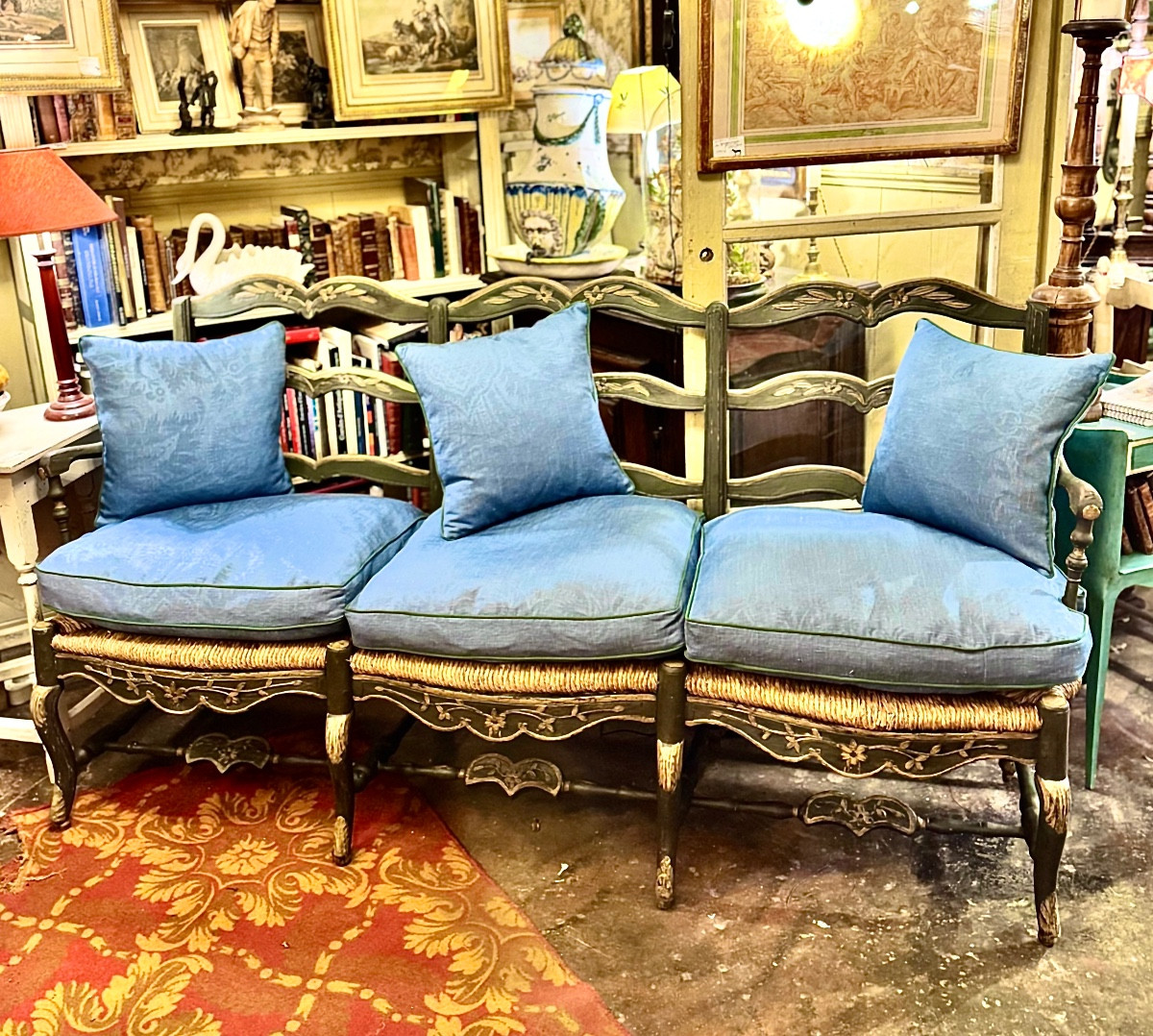 Radassier provençal trois places en bois peint, XVIIIᵉ siècle