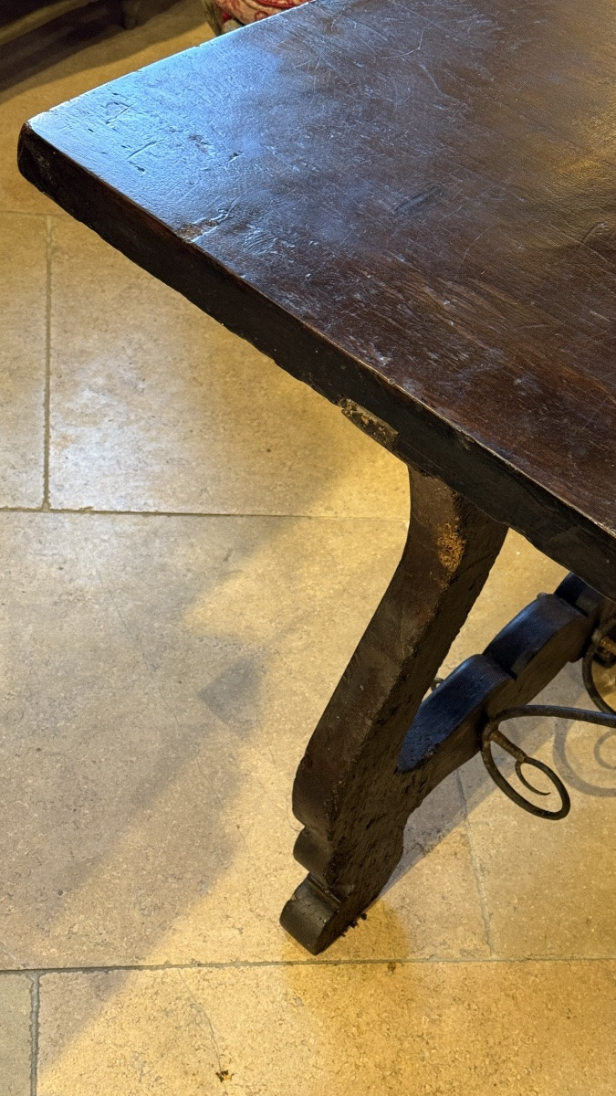 Oak  Table With Shaped Legs And Wrought Iron Stretcher, 17th Century-photo-3