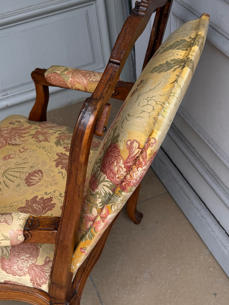 Regency Style Armchair In Carved Walnut, 18th Century Spirit-photo-3