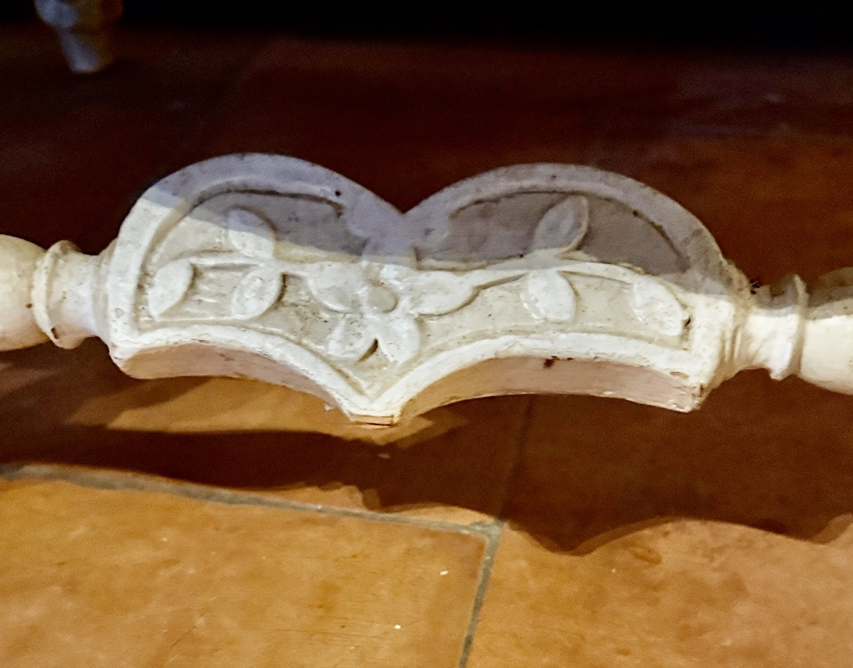 Rare 18th-century Provençal Straw Bench – Known As A “radassier” – With Straw And Gold Paint-photo-2