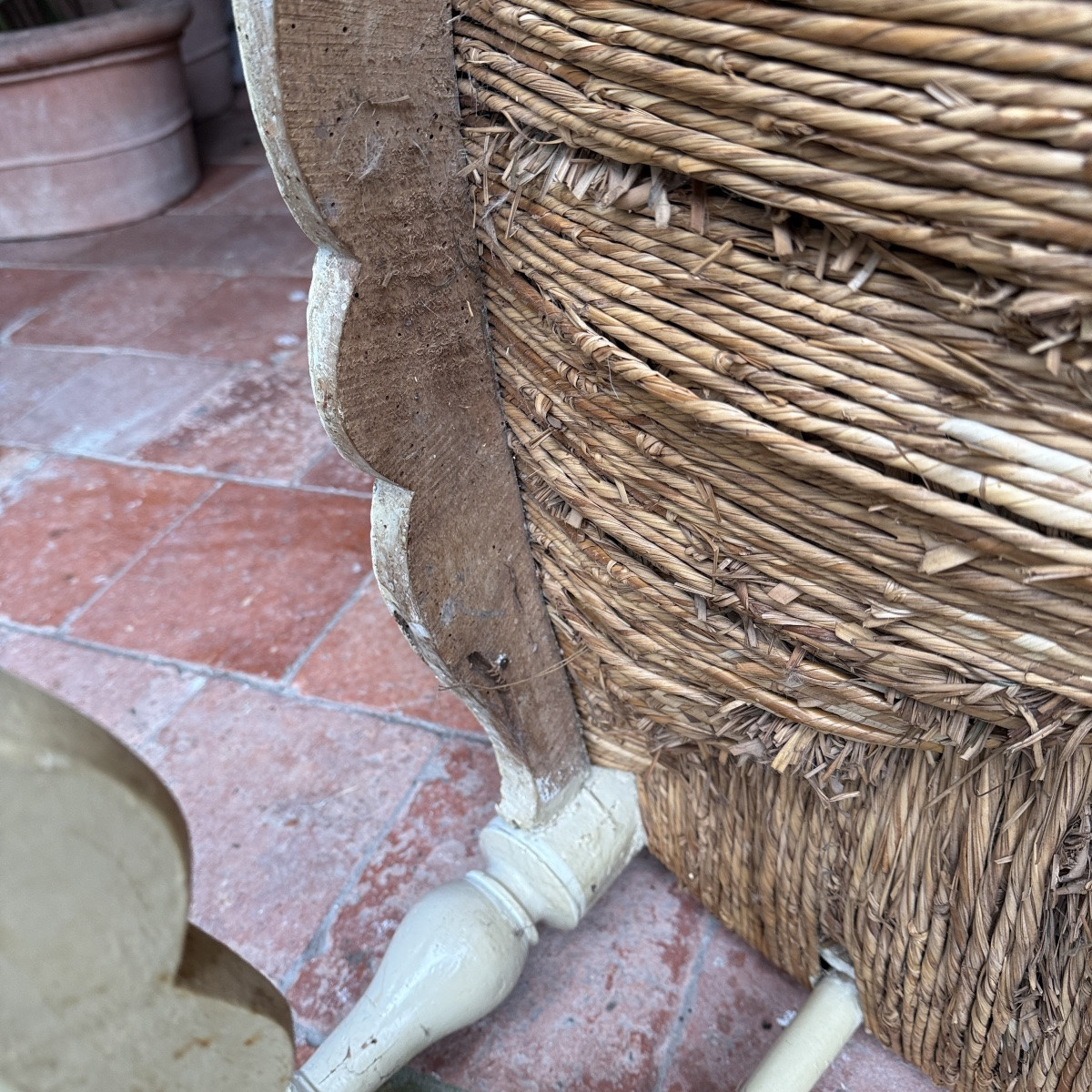 Rare 18th-century Provençal Straw Bench – Known As A “radassier” – With Straw And Gold Paint-photo-6