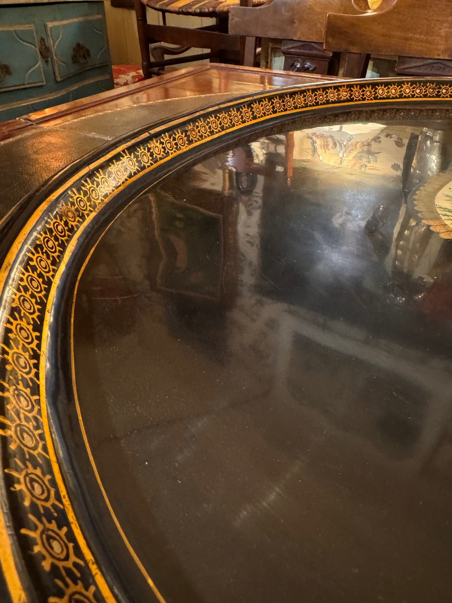 Oval Tray In Black And Gold Lacquered Metal, Decorated With A Chromolithographed Landscape-photo-5