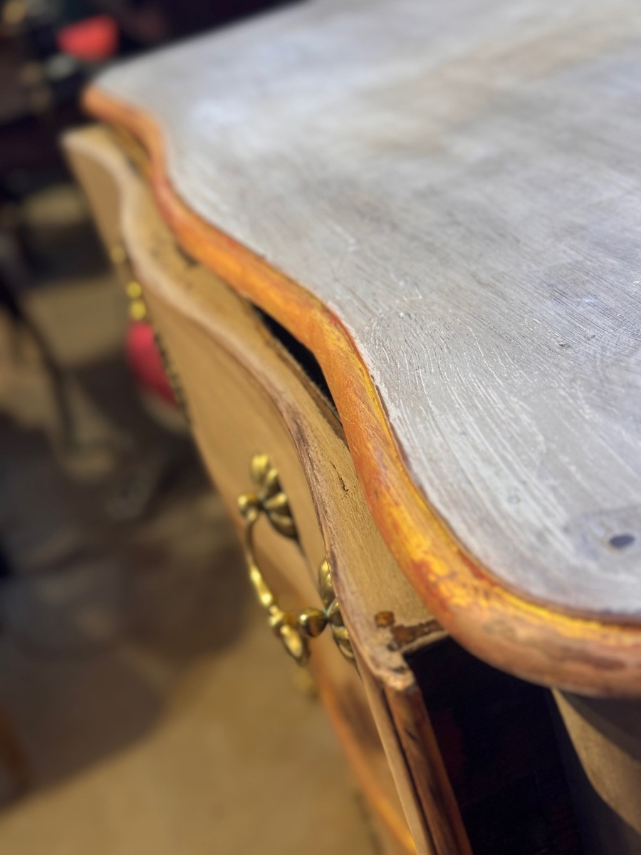 Commode provençale galbée en noyer peint, XVIIIe siècle-photo-2