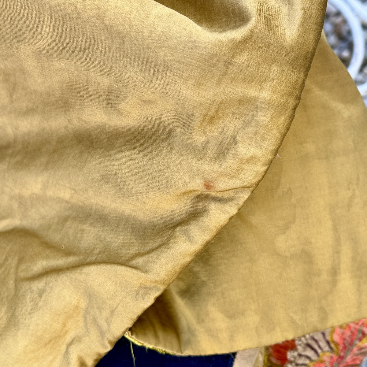 Panneau brodé en soie et velours de soie, XIXᵉ siècle-photo-2