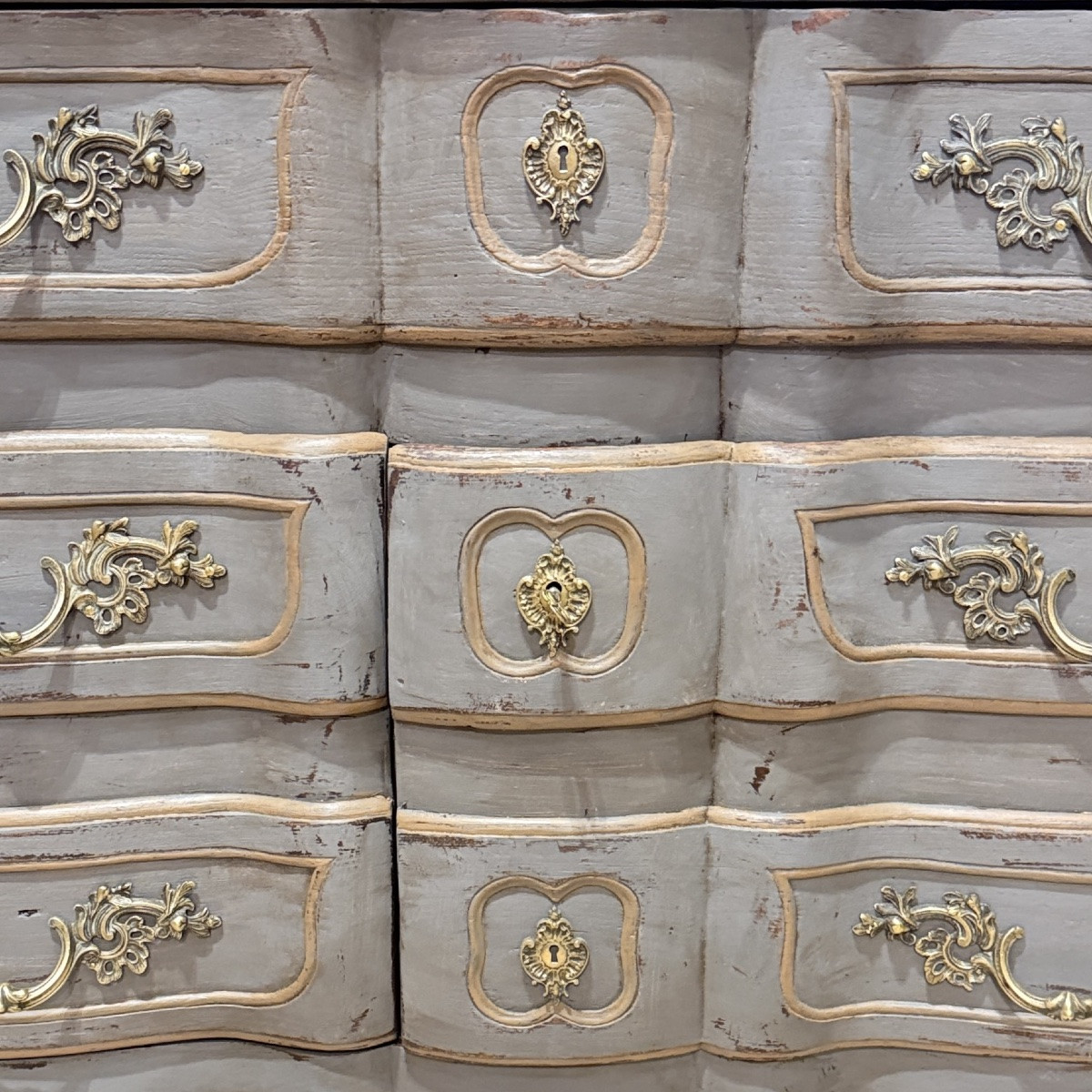 18th-century Painted Wooden Serpentine Commode – Formerly Converted Into A Cabinet With Doors-photo-2