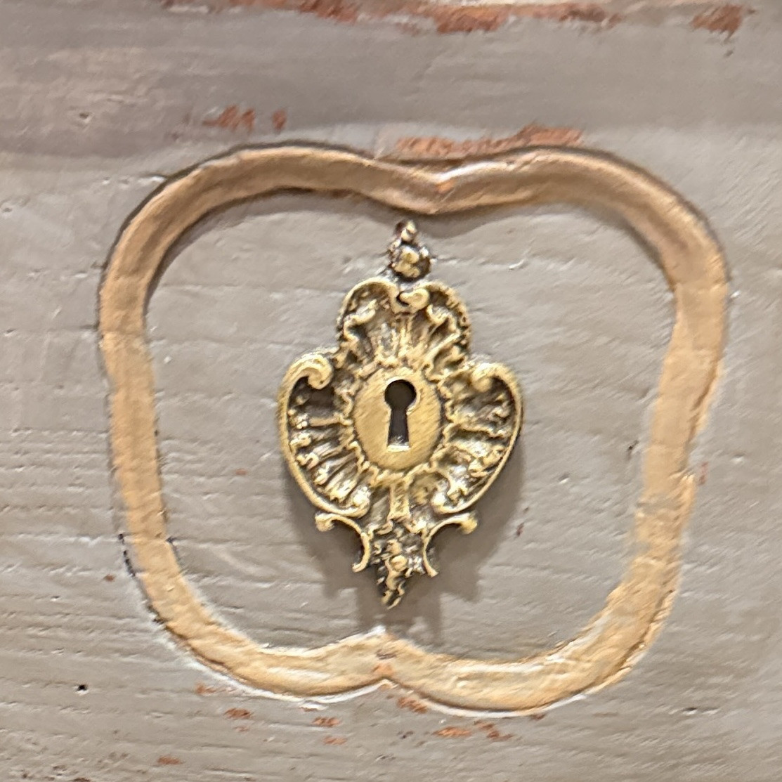 18th-century Painted Wooden Serpentine Commode – Formerly Converted Into A Cabinet With Doors-photo-4