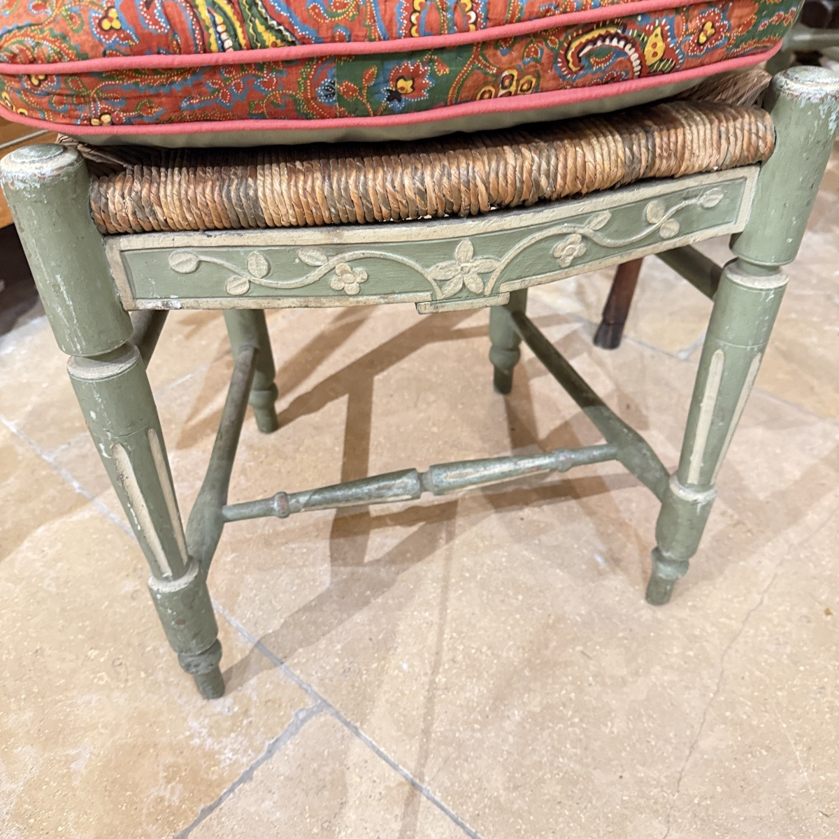 Suite de trois chaises provençales paillées – XVIIIe -photo-7