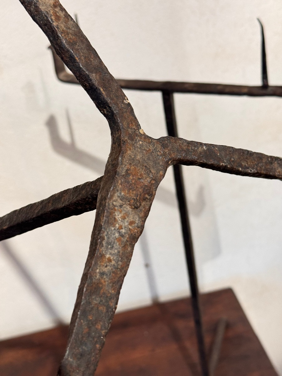 Pair Of 16th-century Candlesticks-photo-2