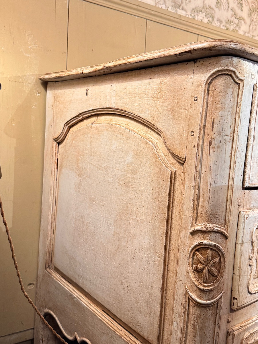 Commode provençale galbée à ressaut central, XVIIIe siècle, décor sculpté-photo-3