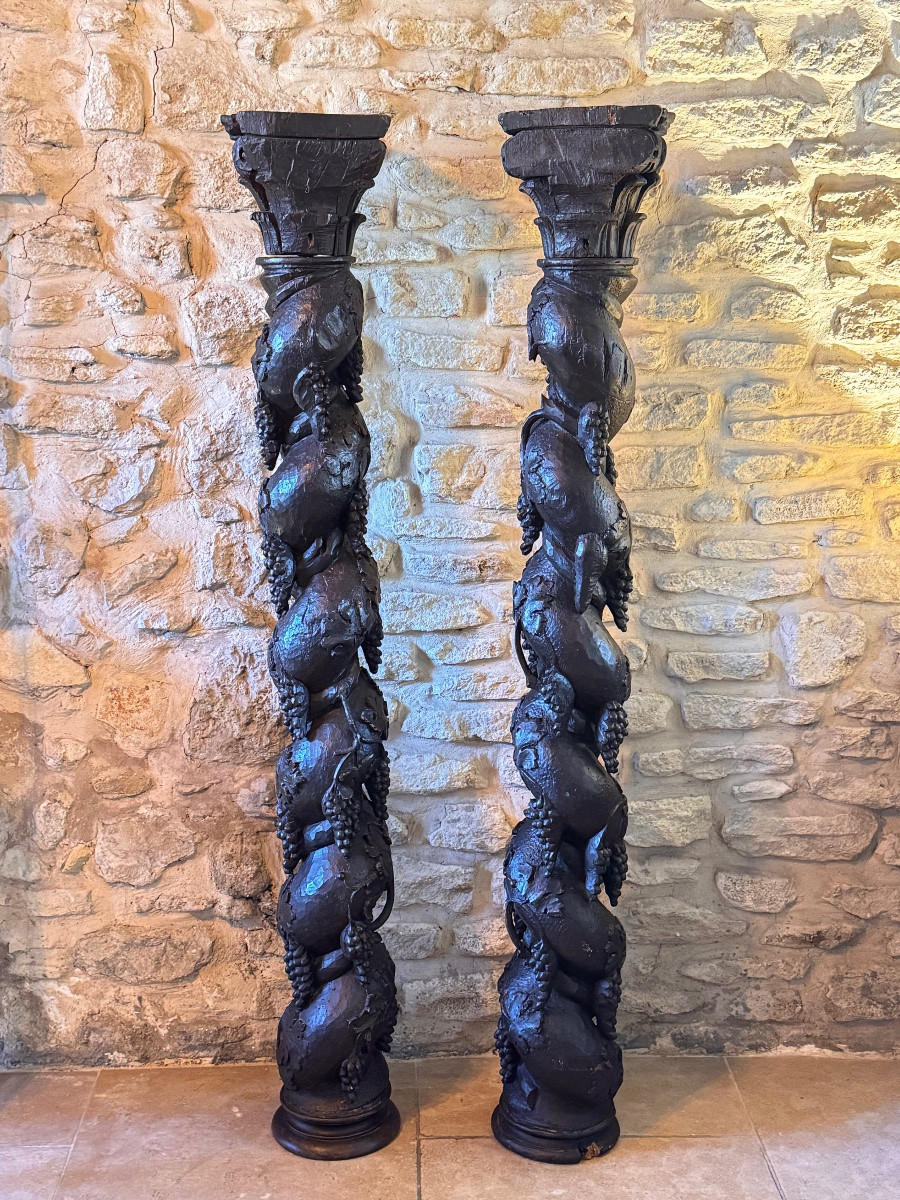 Paire de colonnes torses en bois sculpté – XVIIe siècle-photo-2