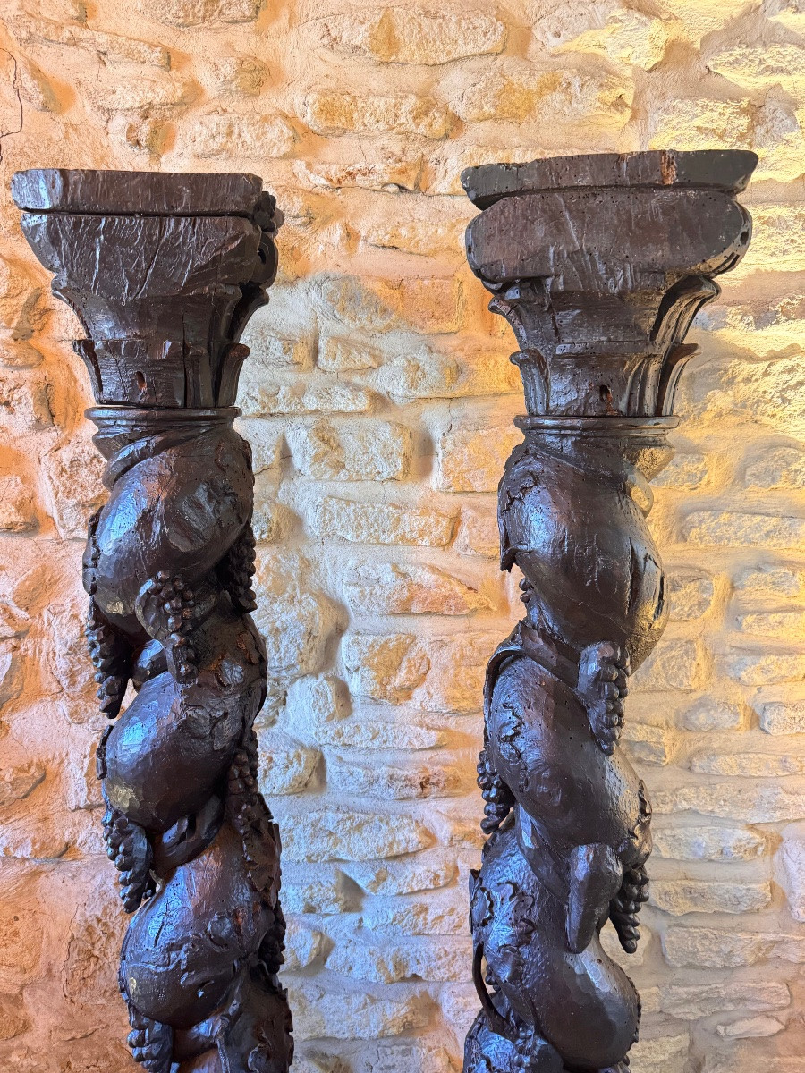 Paire de colonnes torses en bois sculpté – XVIIe siècle-photo-3