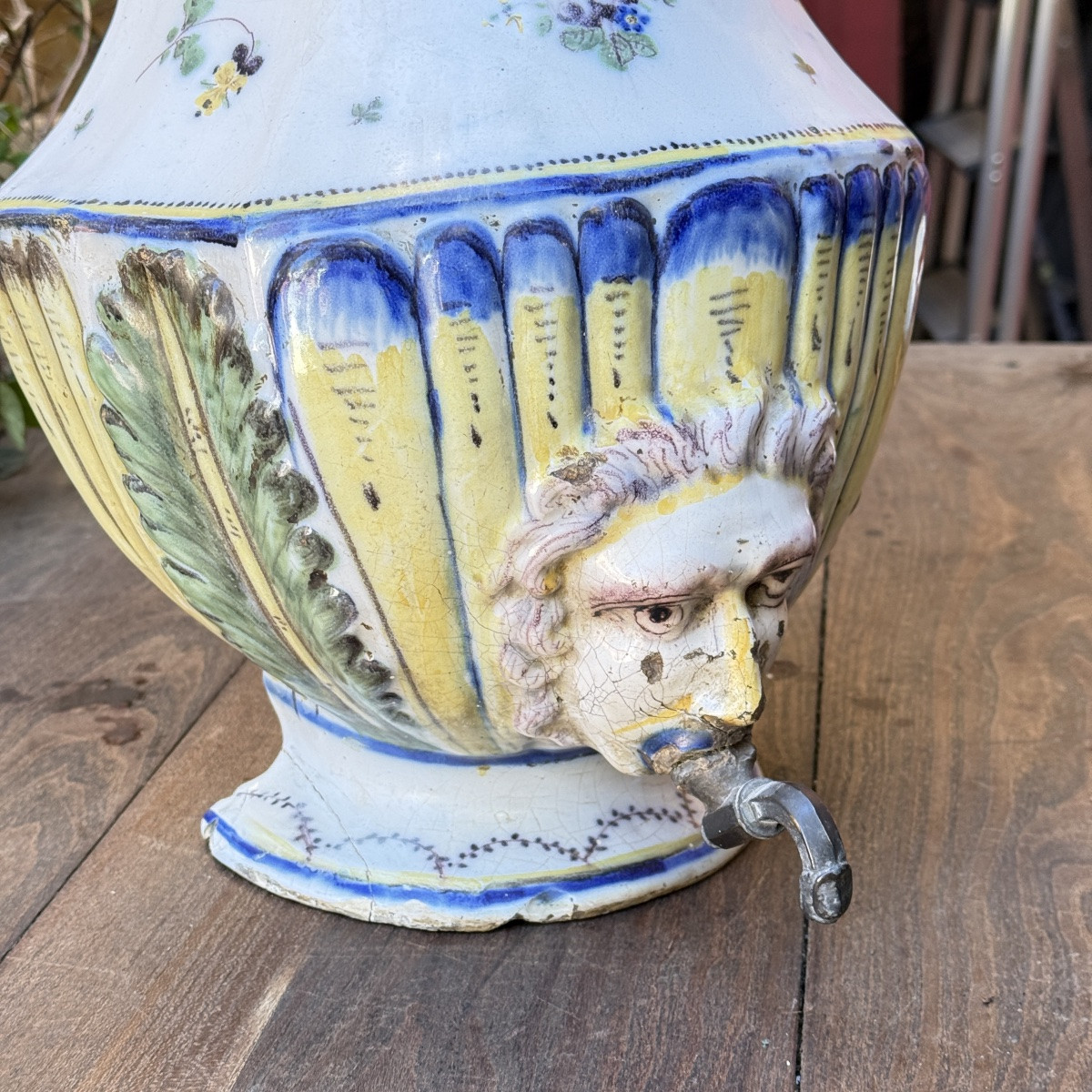 Fontaine murale en faïence polychrome, décor rocaille au mascaron – XVIIIe siècle-photo-2