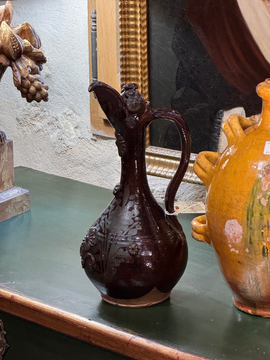 Aiguière en terre cuite vernissée brune, dite « demoiselle d’Avignon » ou Çanakkale-photo-2