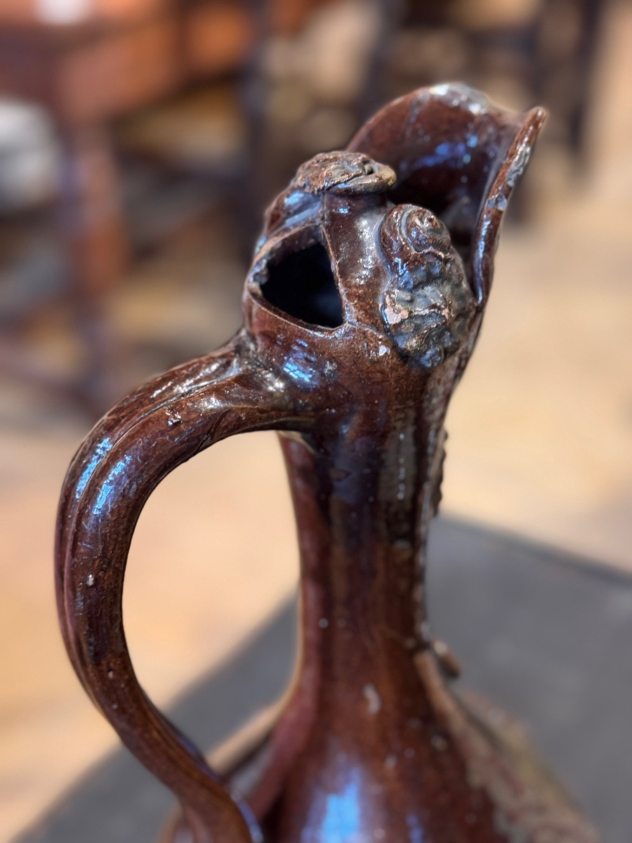 Aiguière en terre cuite vernissée brune, dite « demoiselle d’Avignon » ou Çanakkale-photo-5