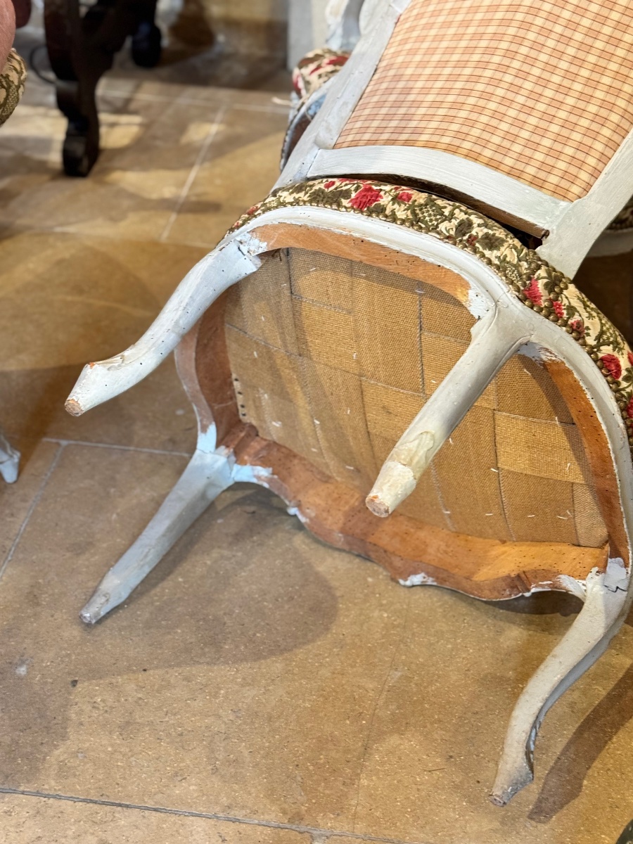Suite Of Three Louis XV Cabriolet Armchairs-photo-8