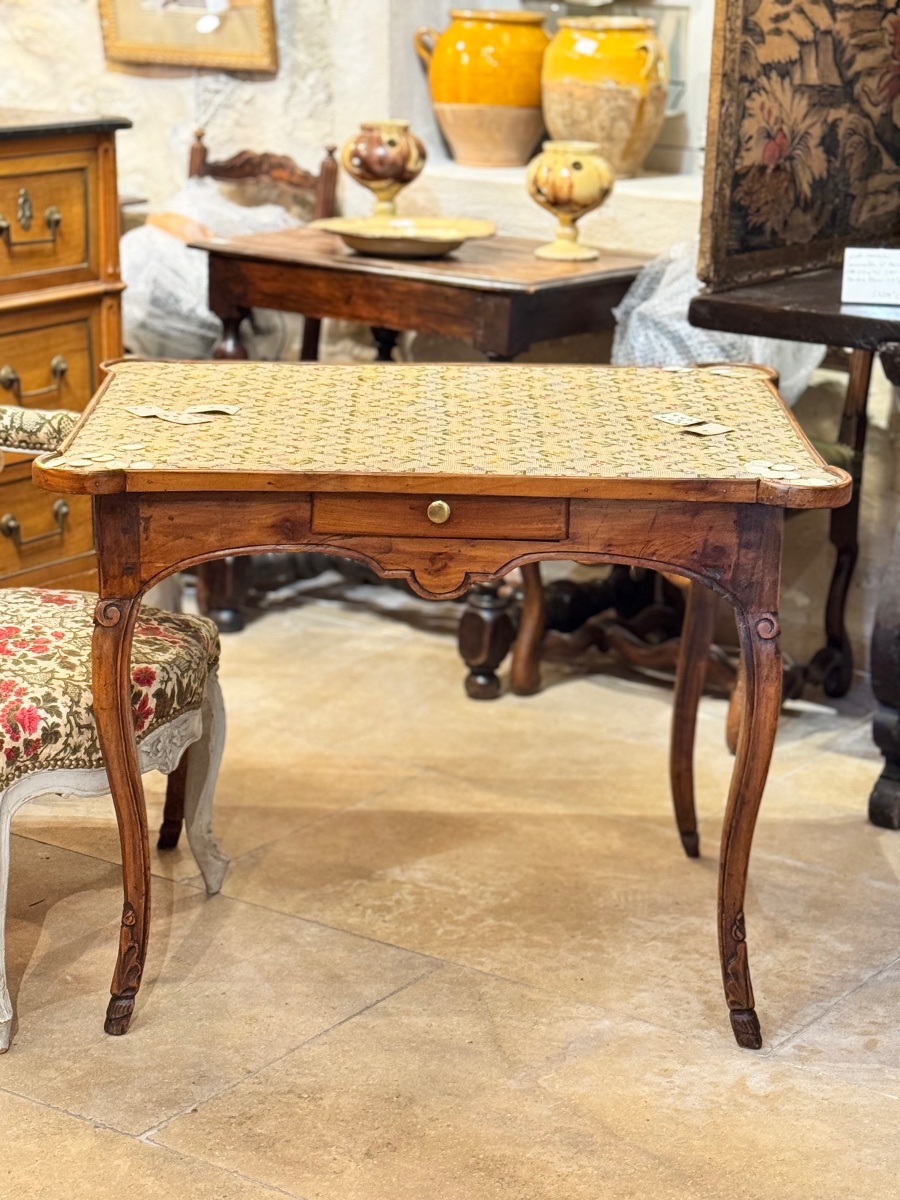 Louis XV-period Walnut Game Table, 18th Century, With A Tabletop Covered In Petit Point Tapestry-photo-2
