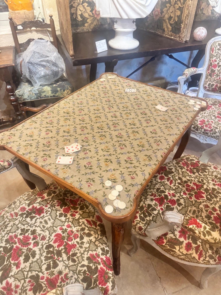 Louis XV-period Walnut Game Table, 18th Century, With A Tabletop Covered In Petit Point Tapestry-photo-6