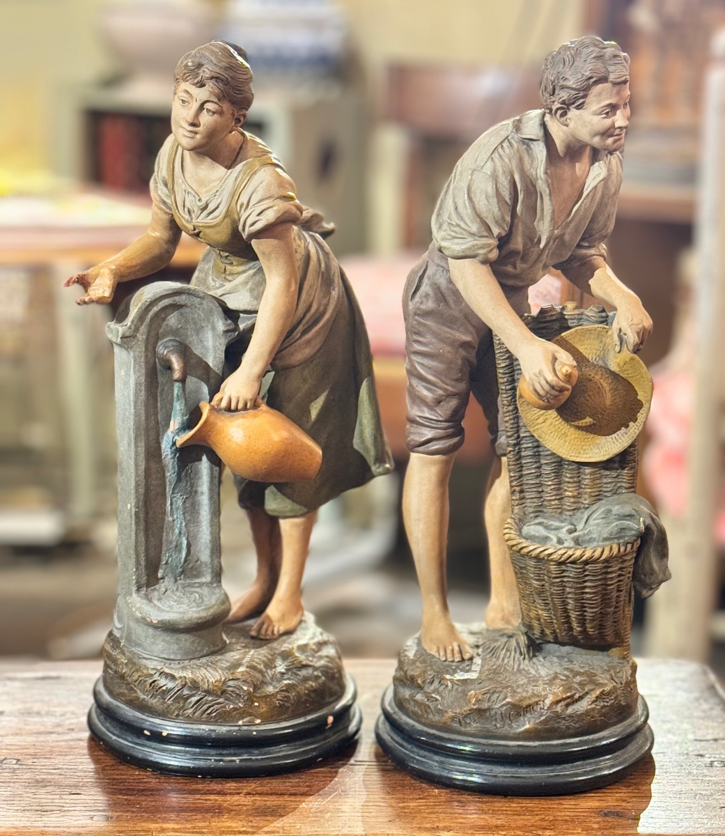 Joseph Le Guluche – Paire de terres cuites polychromes, sujets populaires, fabrication français