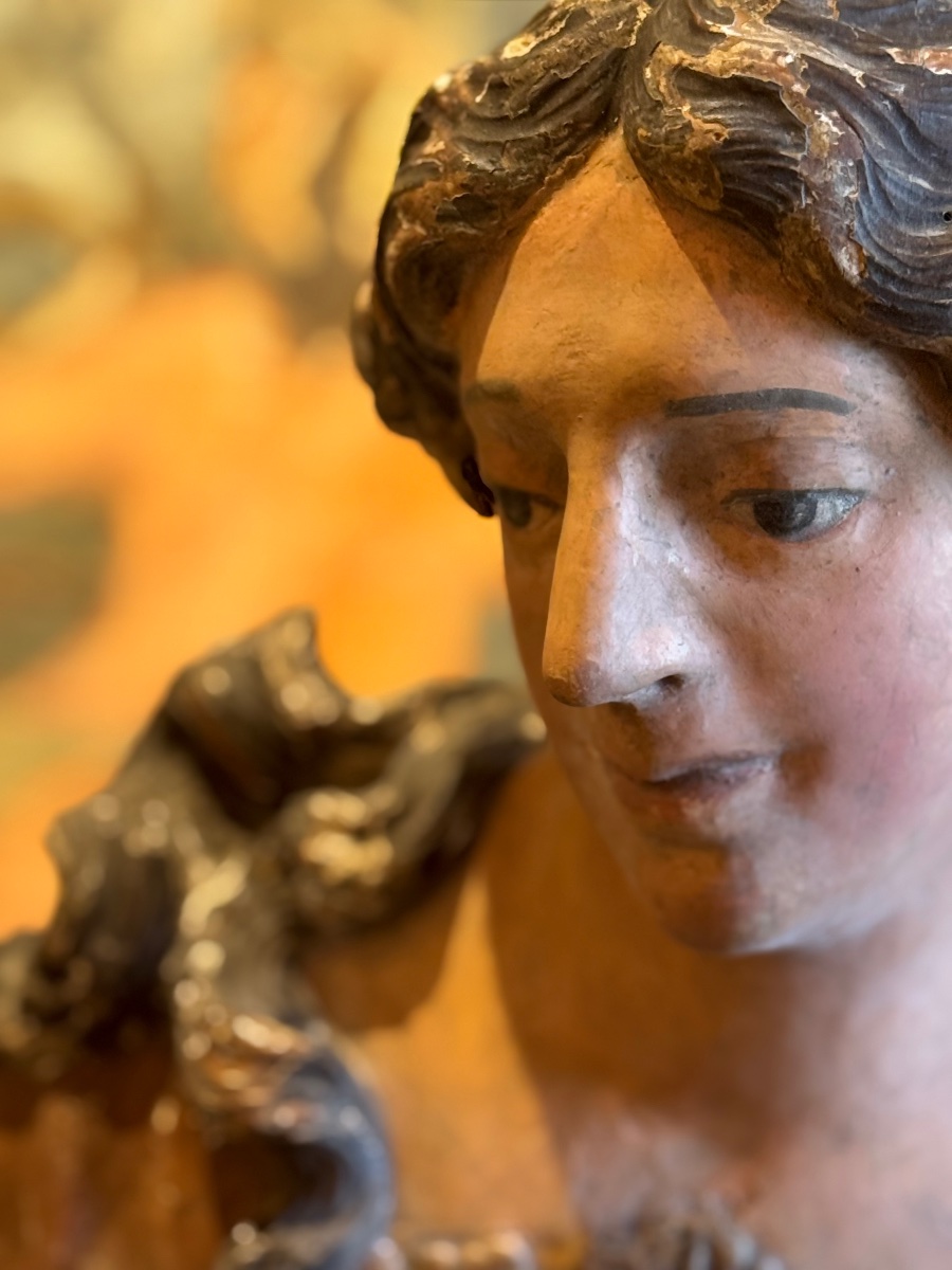 Buste reliquaire de sainte en bois sculpté et polychromé – Époque XVIIIᵉ siècle-photo-2