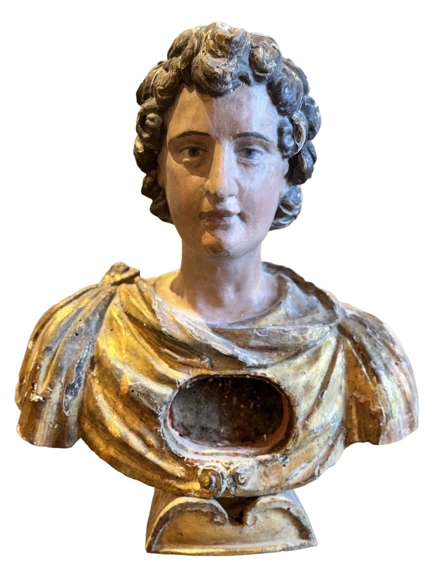 Buste reliquaire de saint en bois sculpté, polychromé et doré, époque XVIIIe siècle
