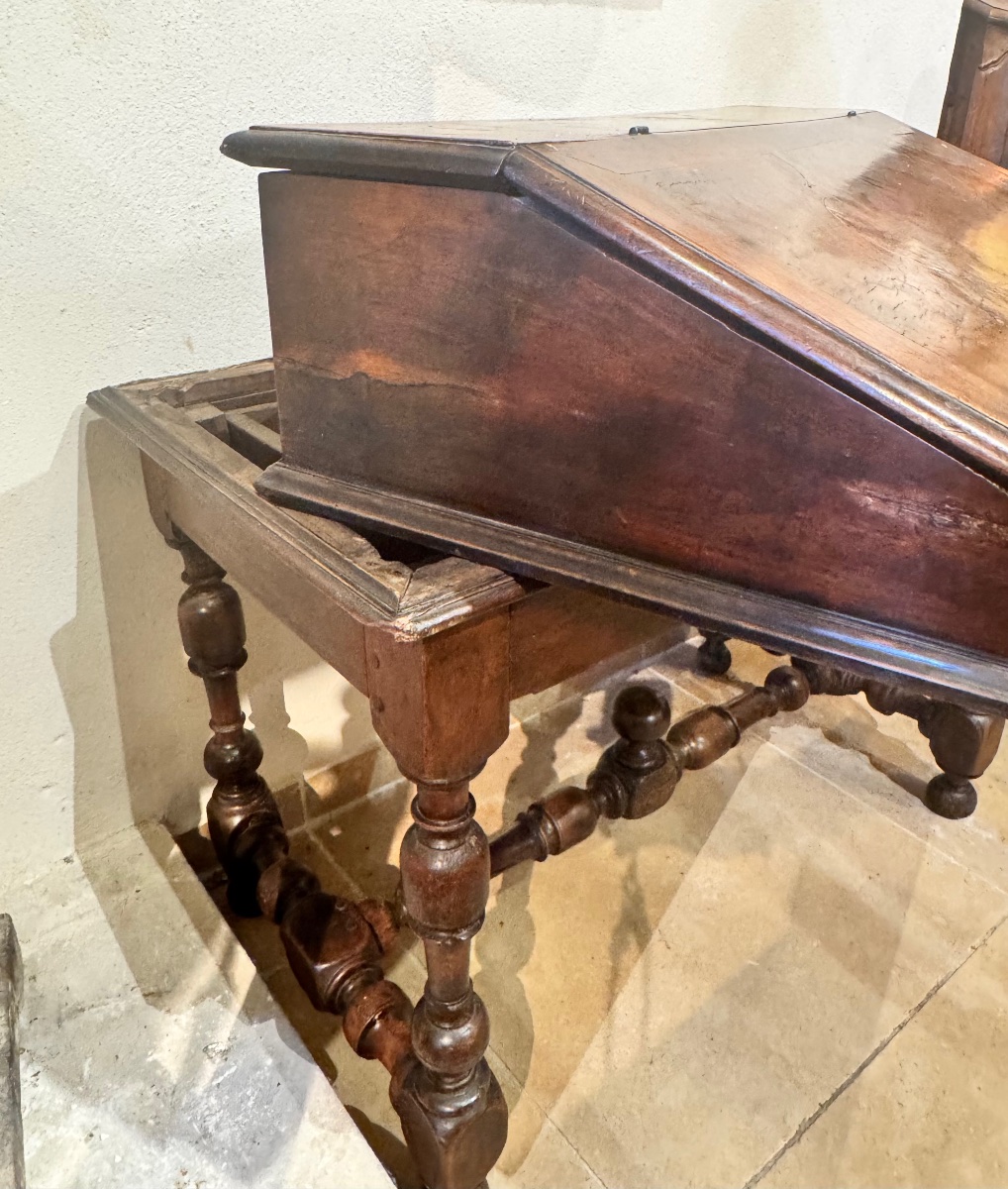  bureau de pente de voyage en noyer, époque Louis XIII – XVIIe siècle-photo-3