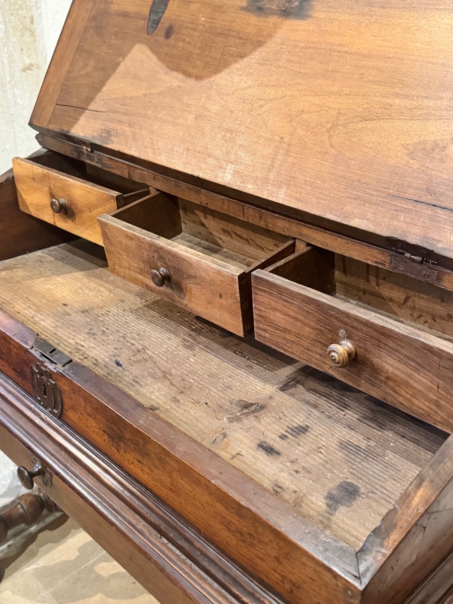  bureau de pente de voyage en noyer, époque Louis XIII – XVIIe siècle-photo-5