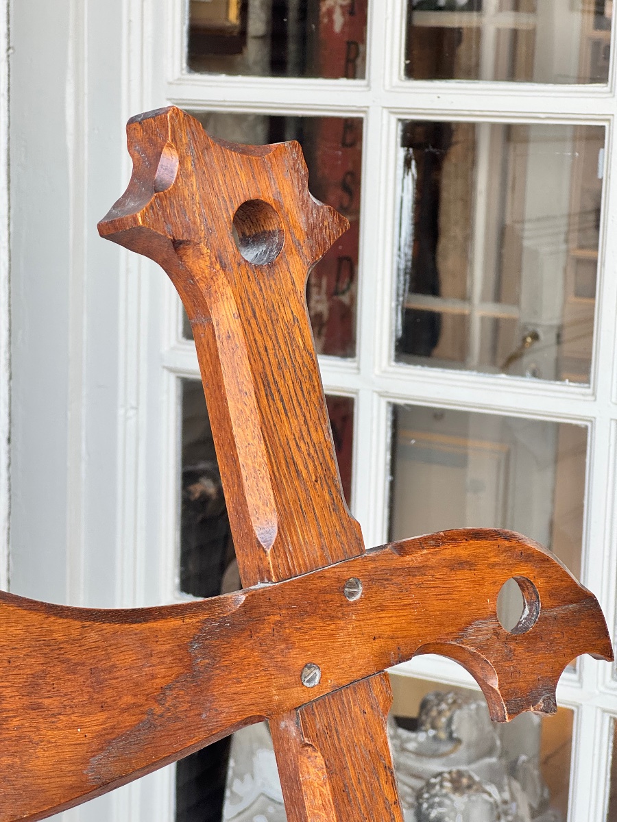 Large Carved And Pierced Oak Artist’s Easel – 19th Century-photo-3