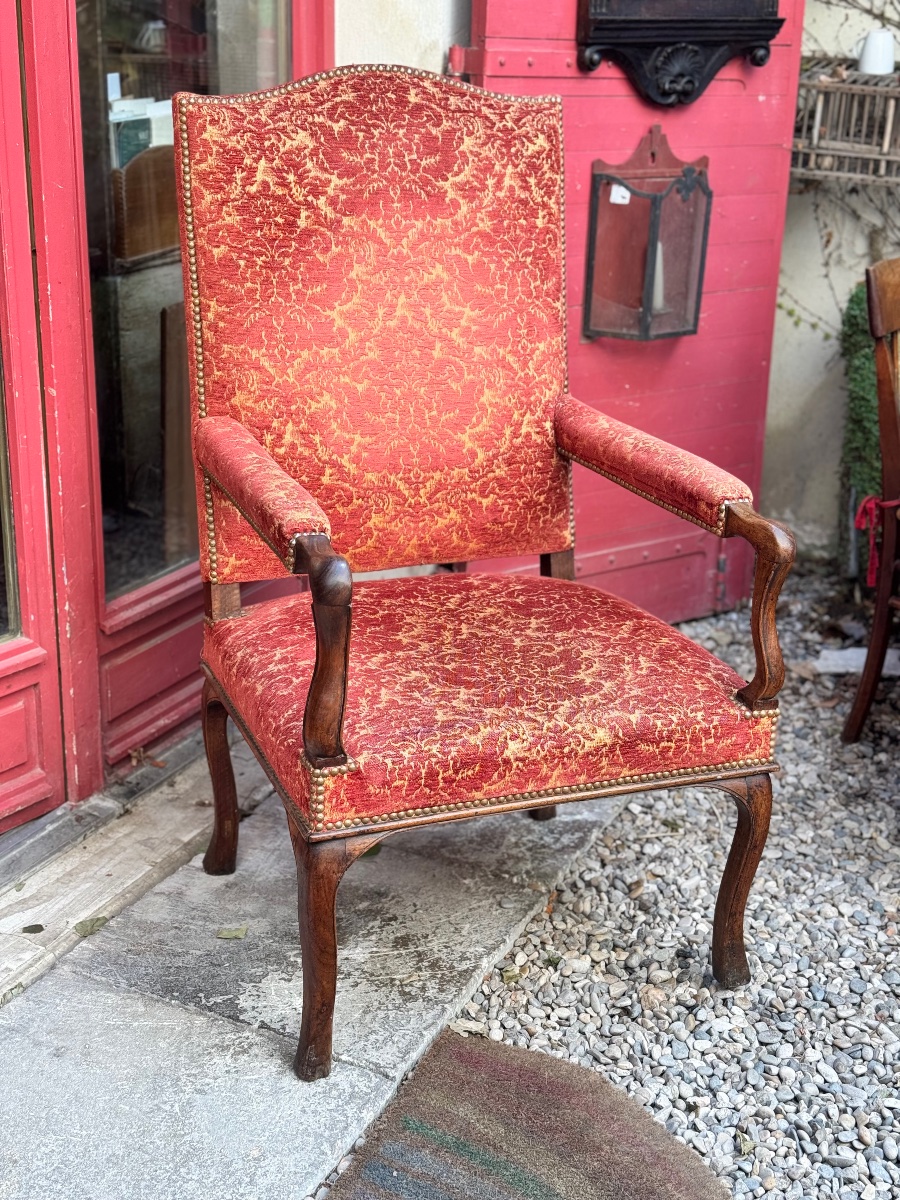 High-backed Regency Armchair In Walnut – 18th Century