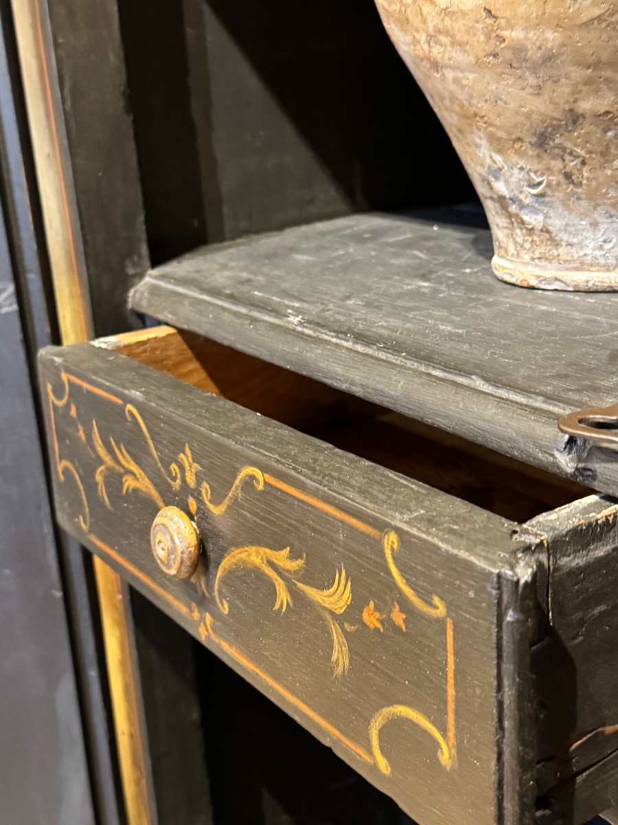 Armoire peinte d’Uzès du XVIIIe siècle à décor de paysages et bouquets-photo-4