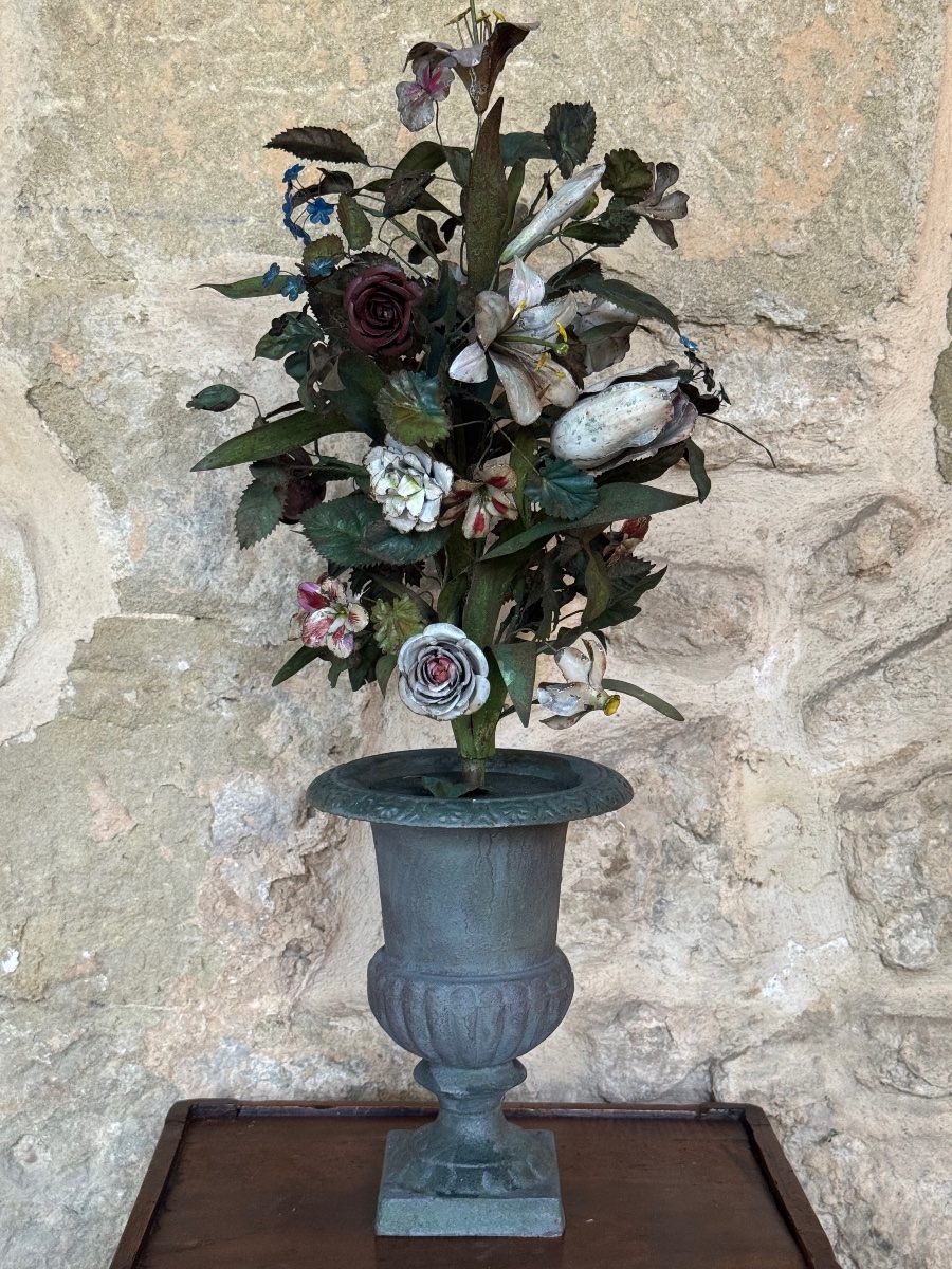 Bouquet Of Flowers And Foliage Made Of Cut And Painted Iron – Late 18th Century, Early 19th Century