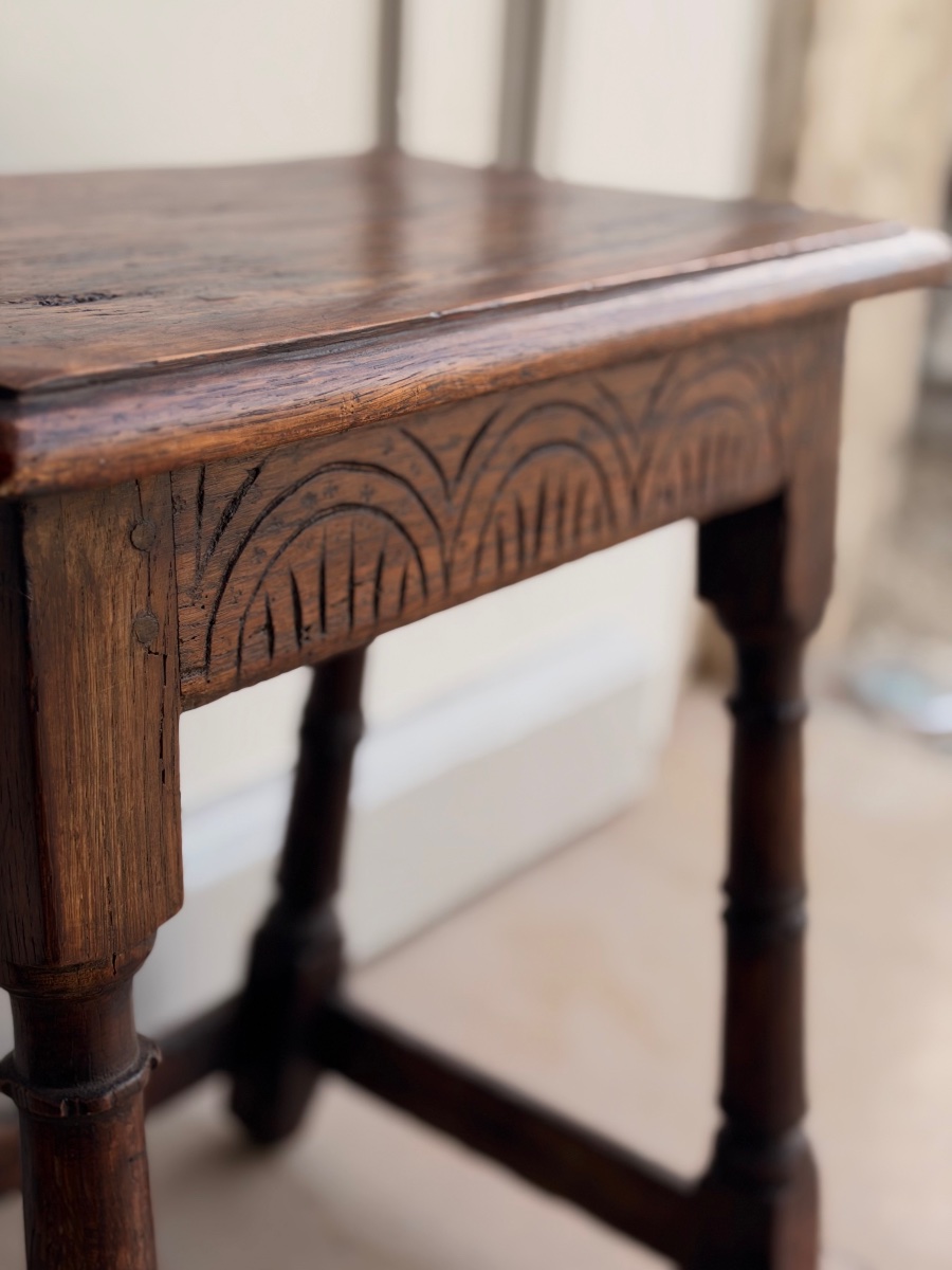 Carved Oak Stool Dated 1694 – 17th Century-photo-7