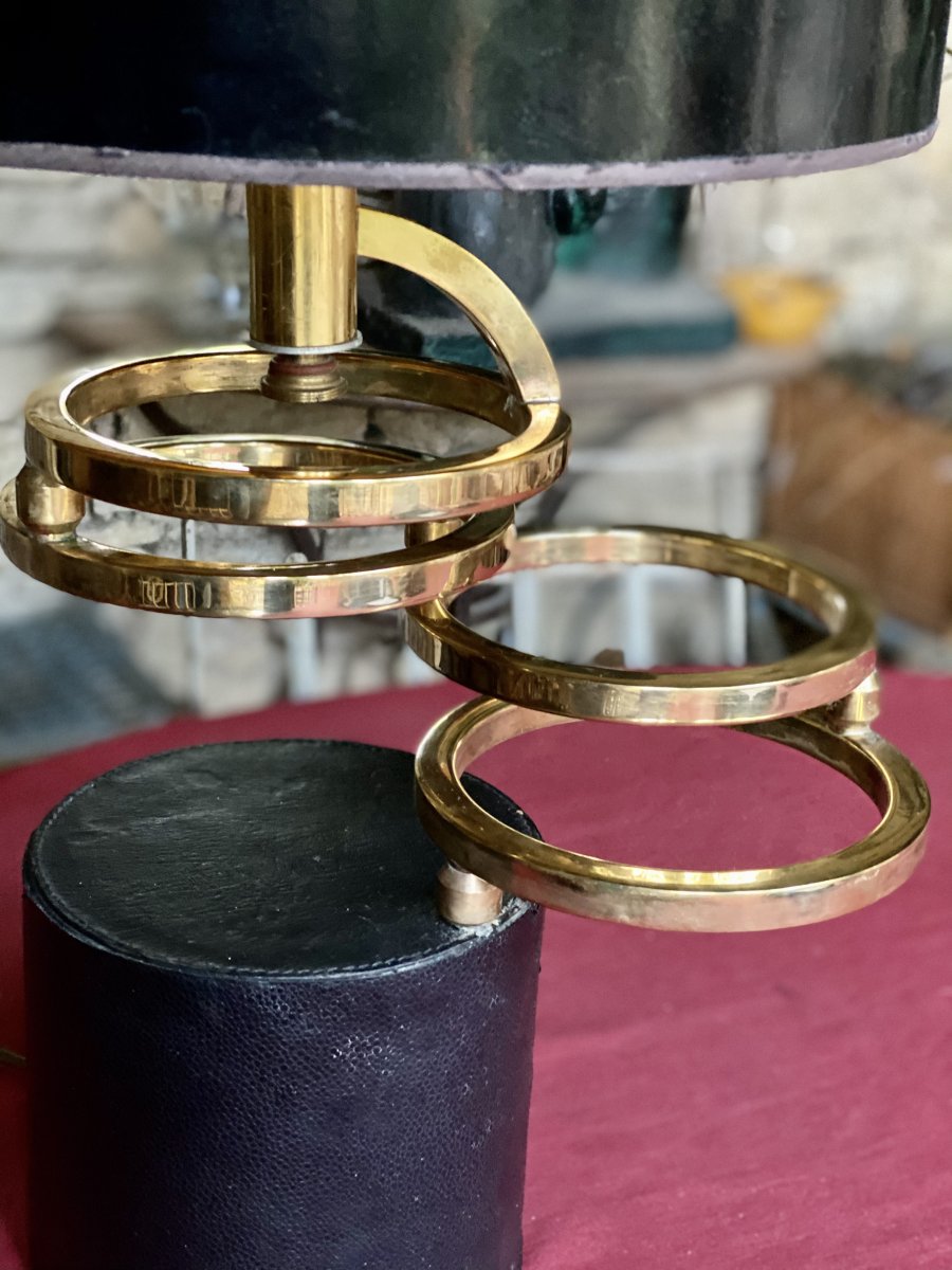 70s Design Lamp On A Black Leather Base With Golden Brass Rings-photo-4
