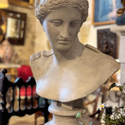 Premiere-Image-1536973