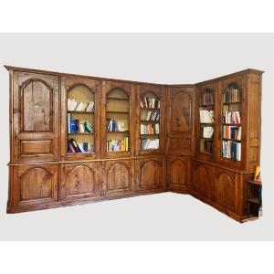 Bibliothèque d’angle en noyer