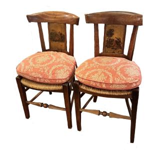 Paire de chaises en cerisier, époque Directoire, dossier peint « Paul et Virginie »