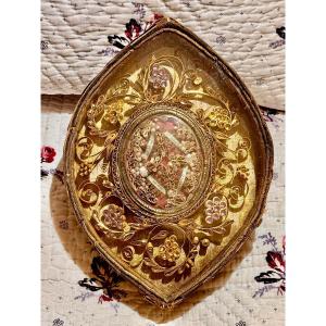 Paperolle religieuse à reliques – XVIIIᵉ siècle