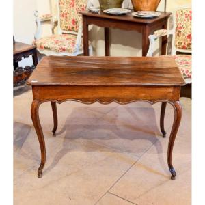 Table à écrire Louis XV en noyer, époque XVIIIe siècle