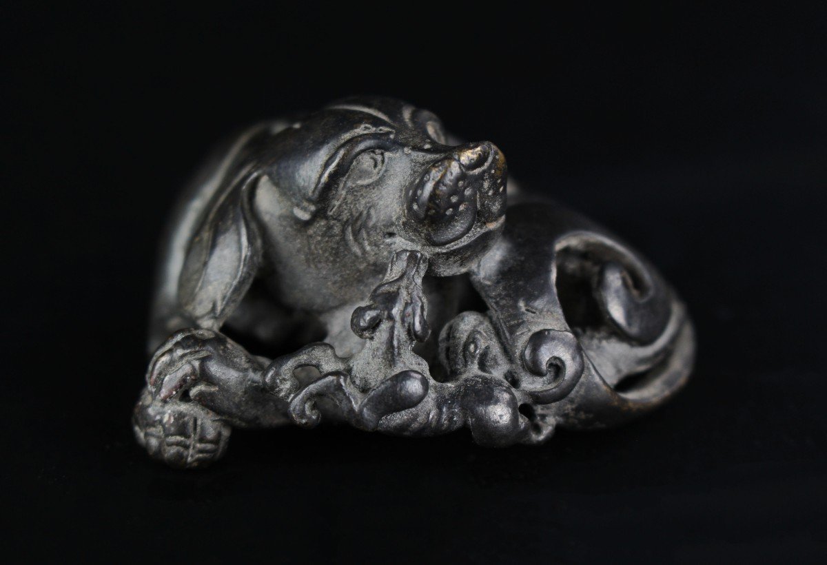 Presse-papier En Bronze Chinois Dynastie Ming 17ème Siècle Poids De Défilement Objet d'érudit