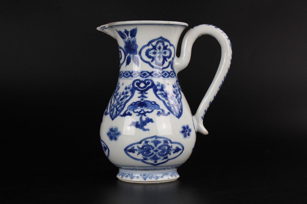 Pichet Kangxi En Porcelaine Chinoise Bleu Et Blanc Dynastie Qing Antique 17ème/18ème Siècle