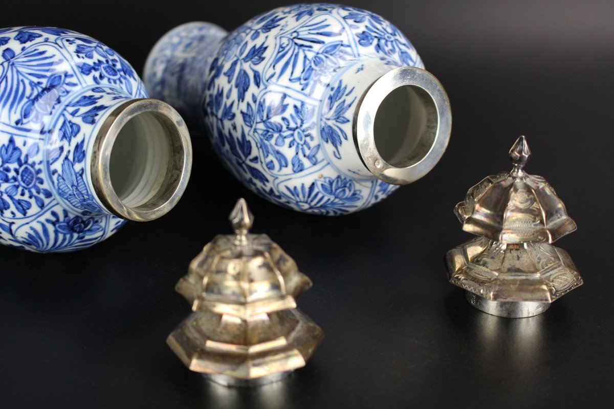 Porcelaine Chinoise Kangxi Vases Bleus Et Blancs Balustre Monté En Argent Antique Dynastie Qing-photo-2