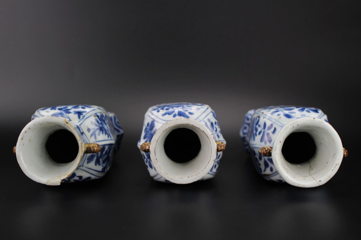Vases En Porcelaine Chinoise Kangxi 3x Bleu Et Blanc Antique De La Dynastie Qing Du 18e Siècle-photo-1