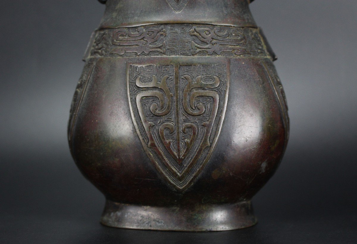 Chinese Bronze Vase Ming Dynasty 16th Century / 17th Century Antique Archaic Flower Vase-photo-3