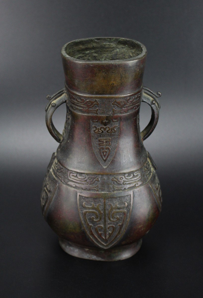 Chinese Bronze Vase Ming Dynasty 16th Century / 17th Century Antique Archaic Flower Vase-photo-6
