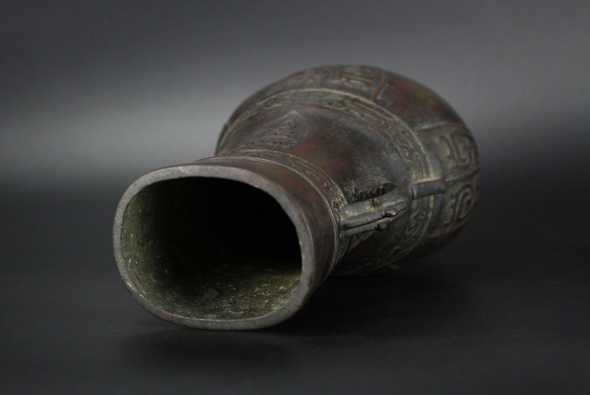 Chinese Bronze Vase Ming Dynasty 16th Century / 17th Century Antique Archaic Flower Vase-photo-7