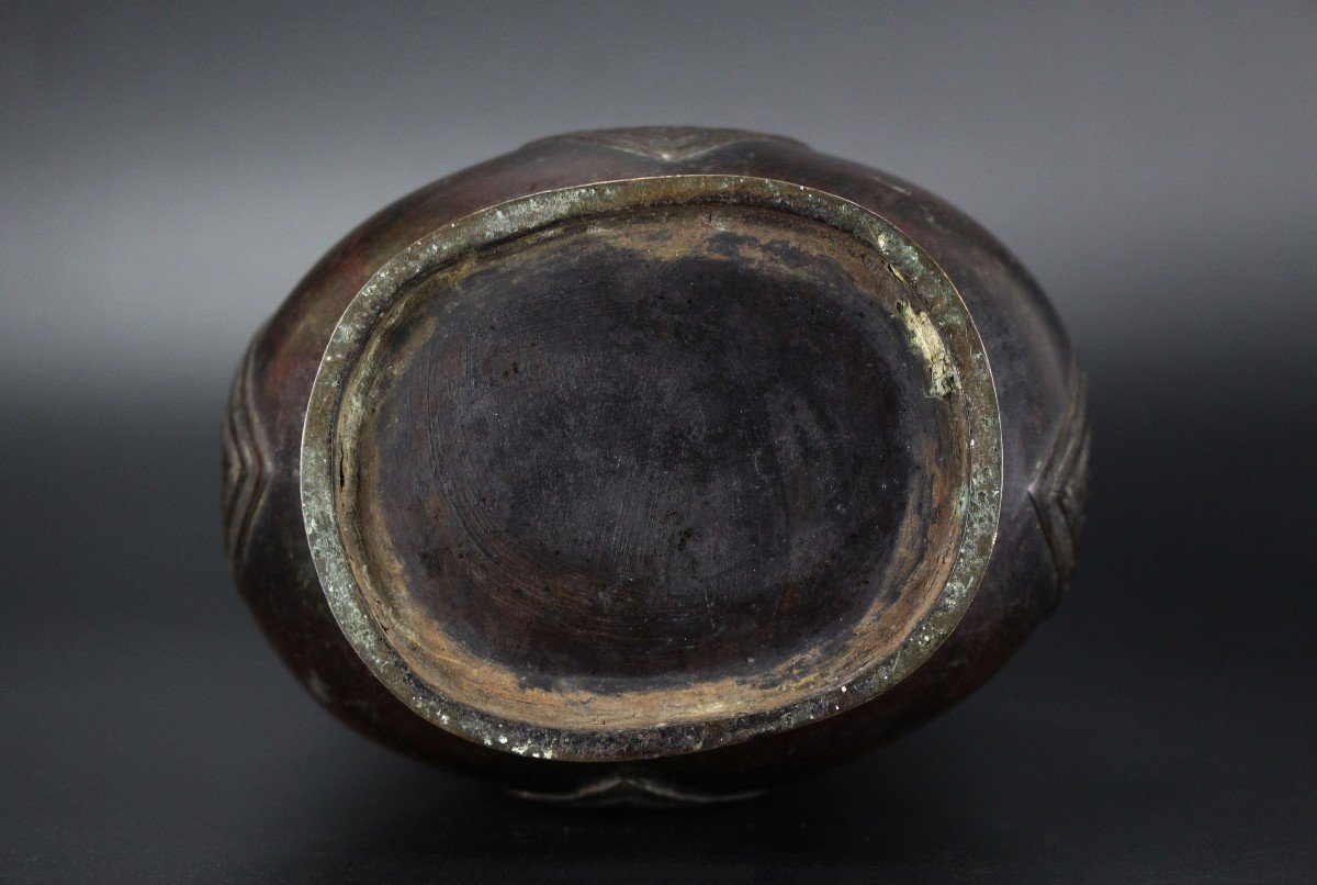 Chinese Bronze Vase Ming Dynasty 16th Century / 17th Century Antique Archaic Flower Vase-photo-8
